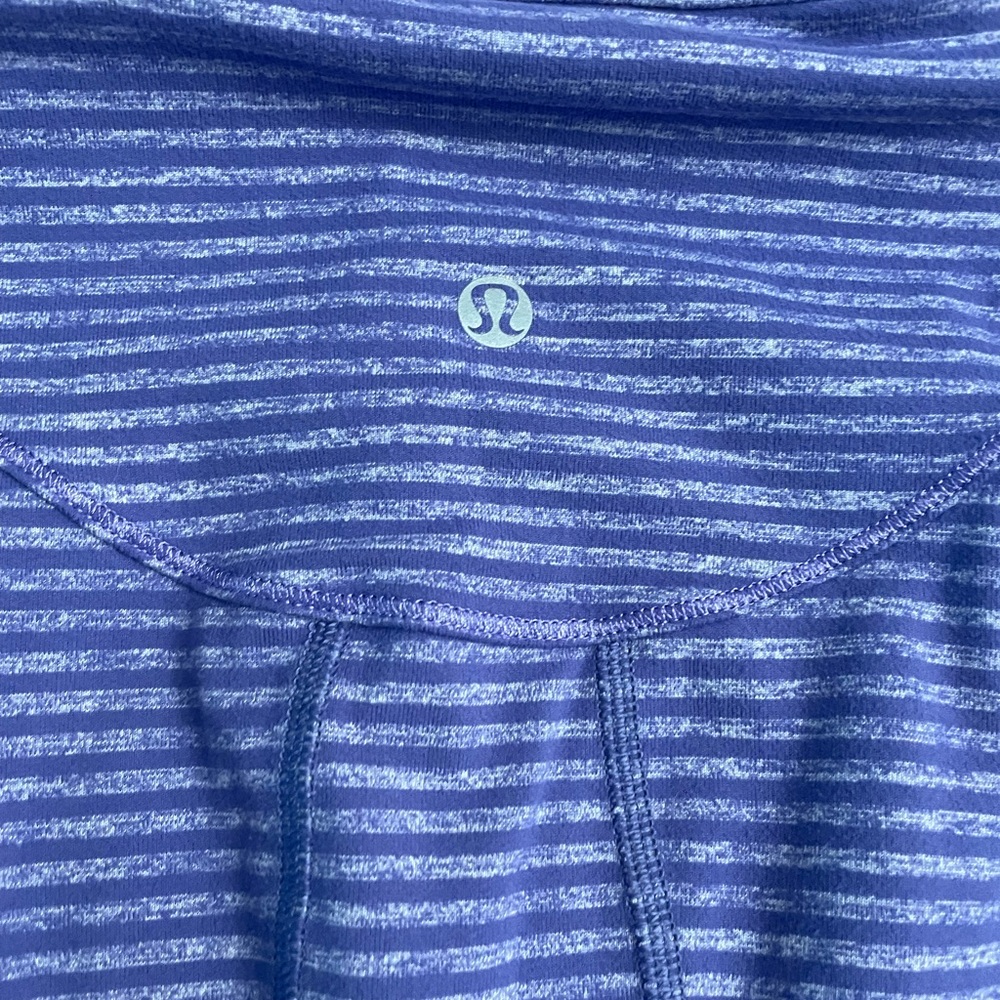 Lululemon‎ Run Your Heart Out Pullover - Picture 3 of 10